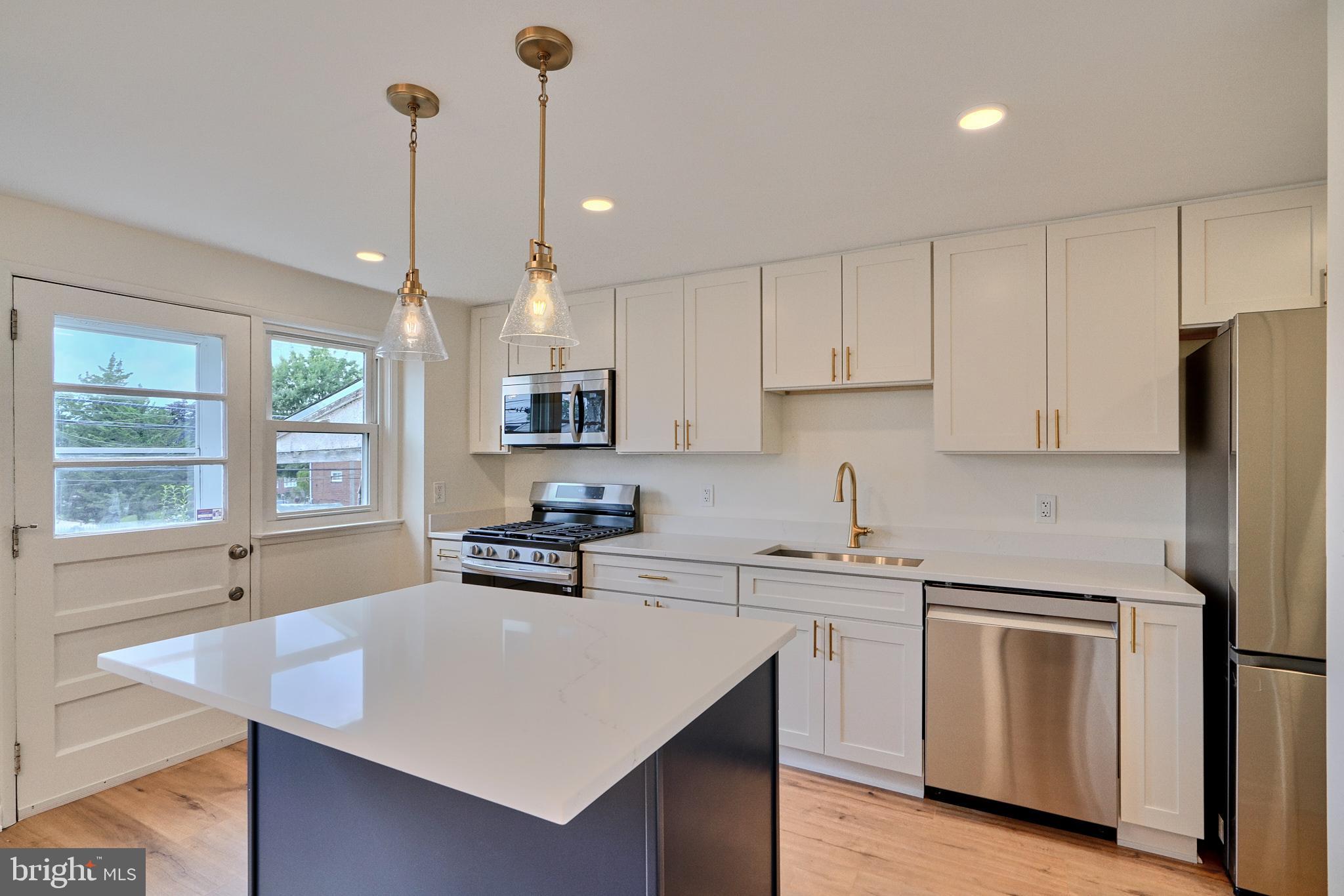 CEDONIA - Residential