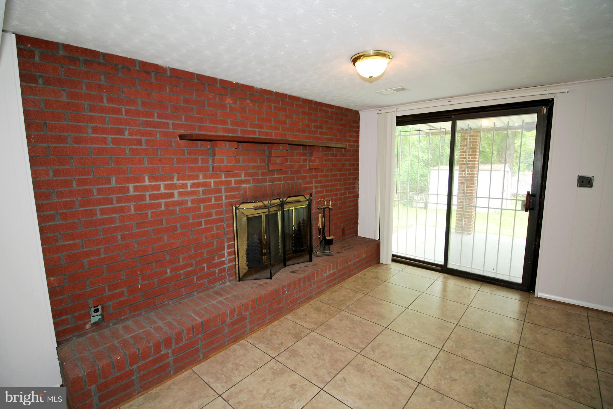 GLENARDEN WOODS - Residential