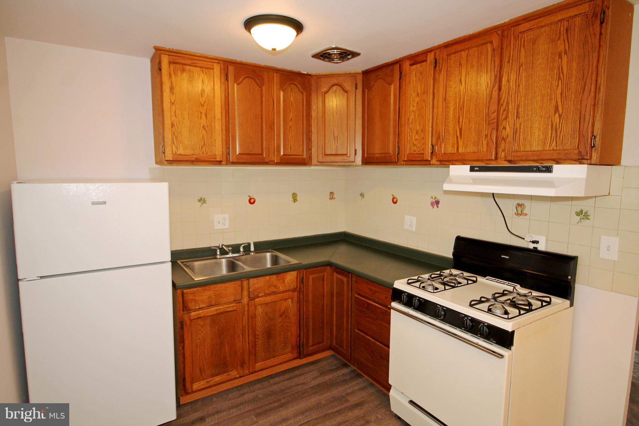 GLENARDEN WOODS - Residential