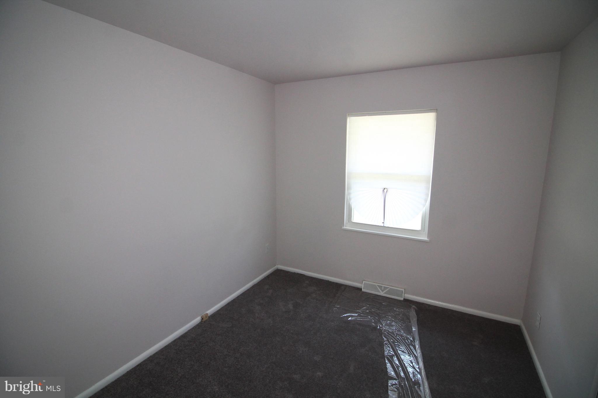 GLENARDEN WOODS - Residential