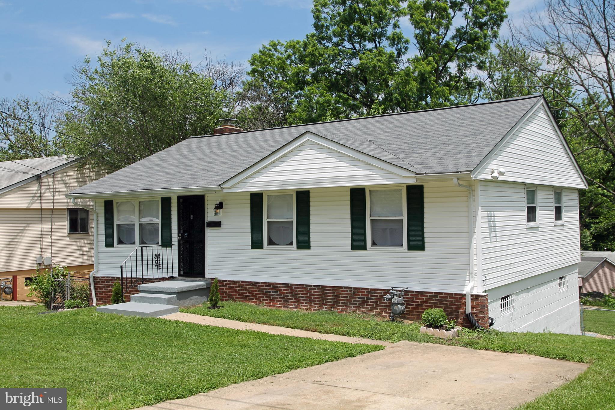 GLENARDEN WOODS - Residential