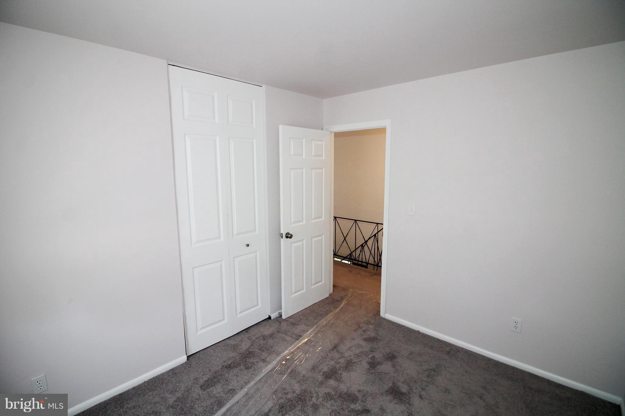 GLENARDEN WOODS - Residential