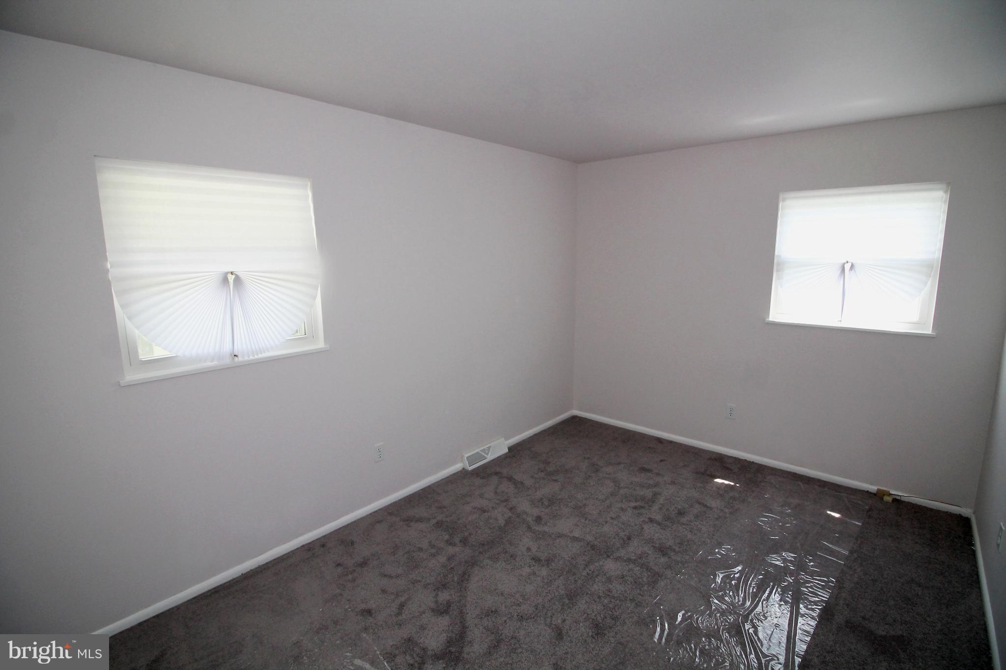 GLENARDEN WOODS - Residential