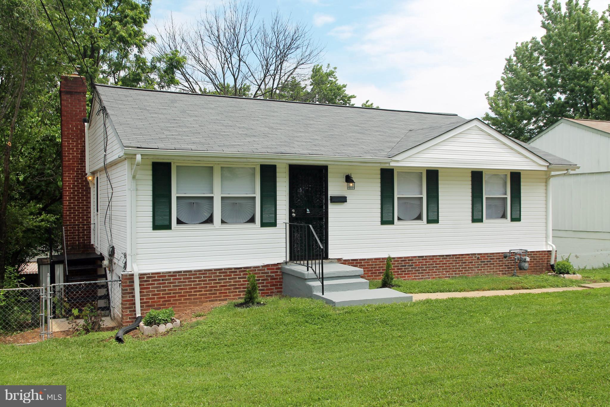 GLENARDEN WOODS - Residential