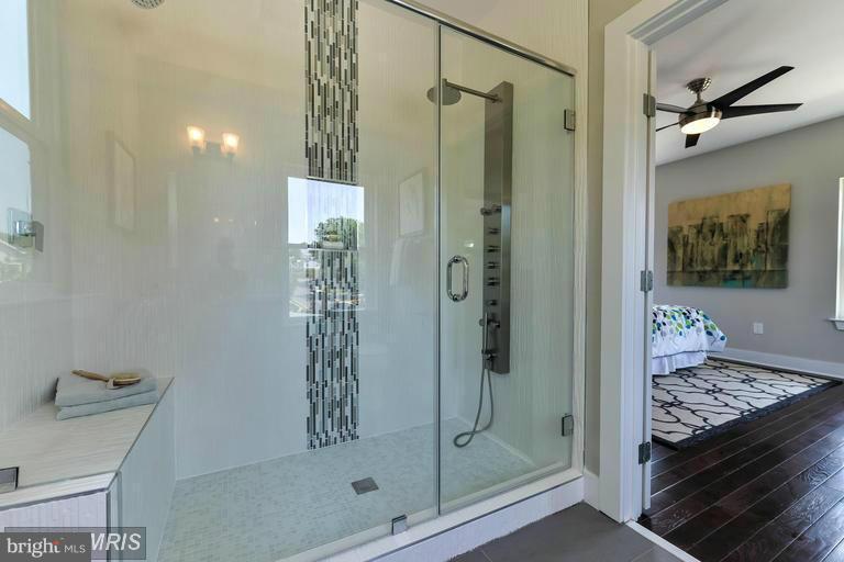 BELLA VISTA - Residential