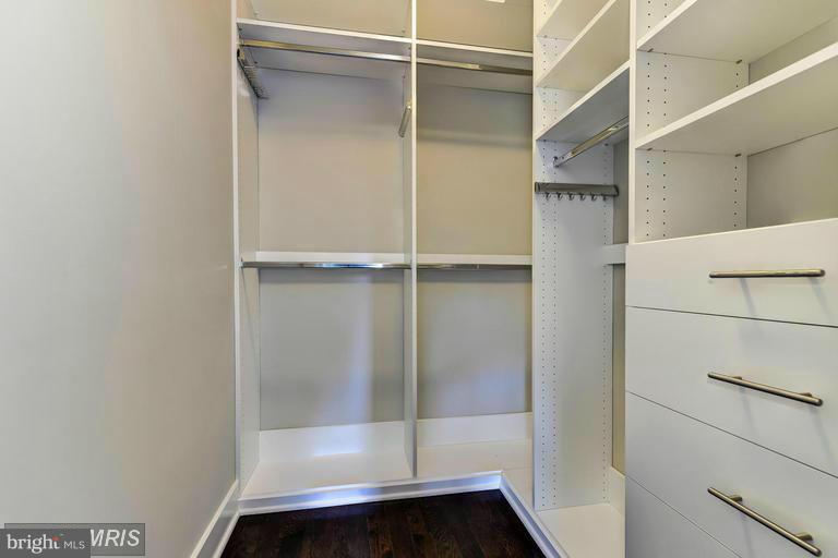 BELLA VISTA - Residential