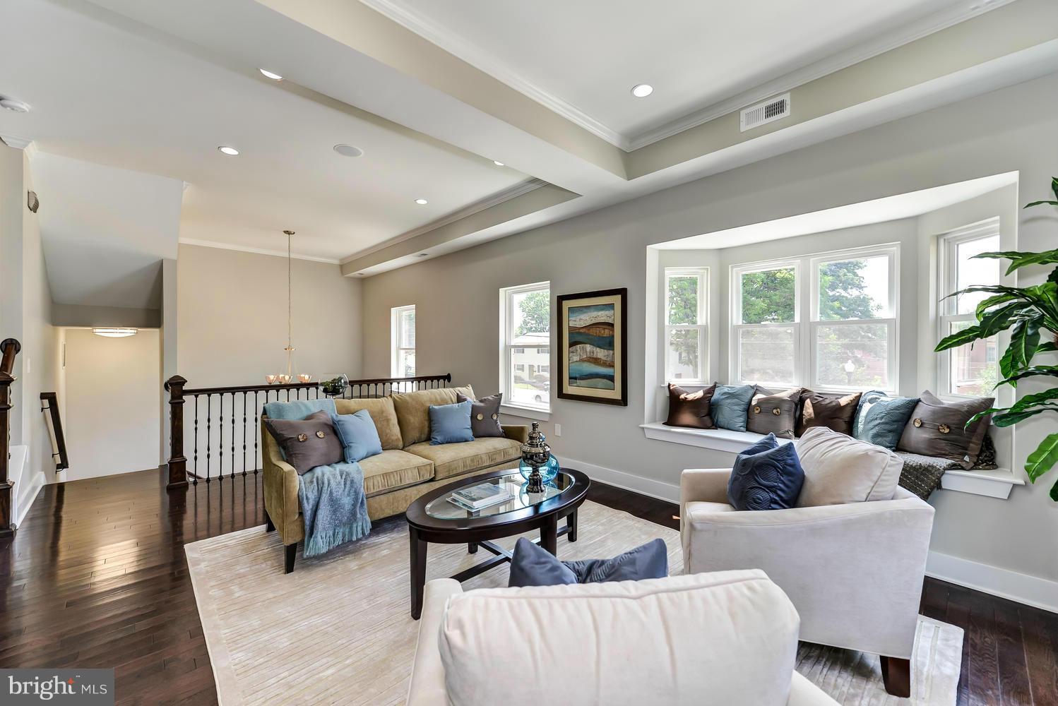 BELLA VISTA - Residential