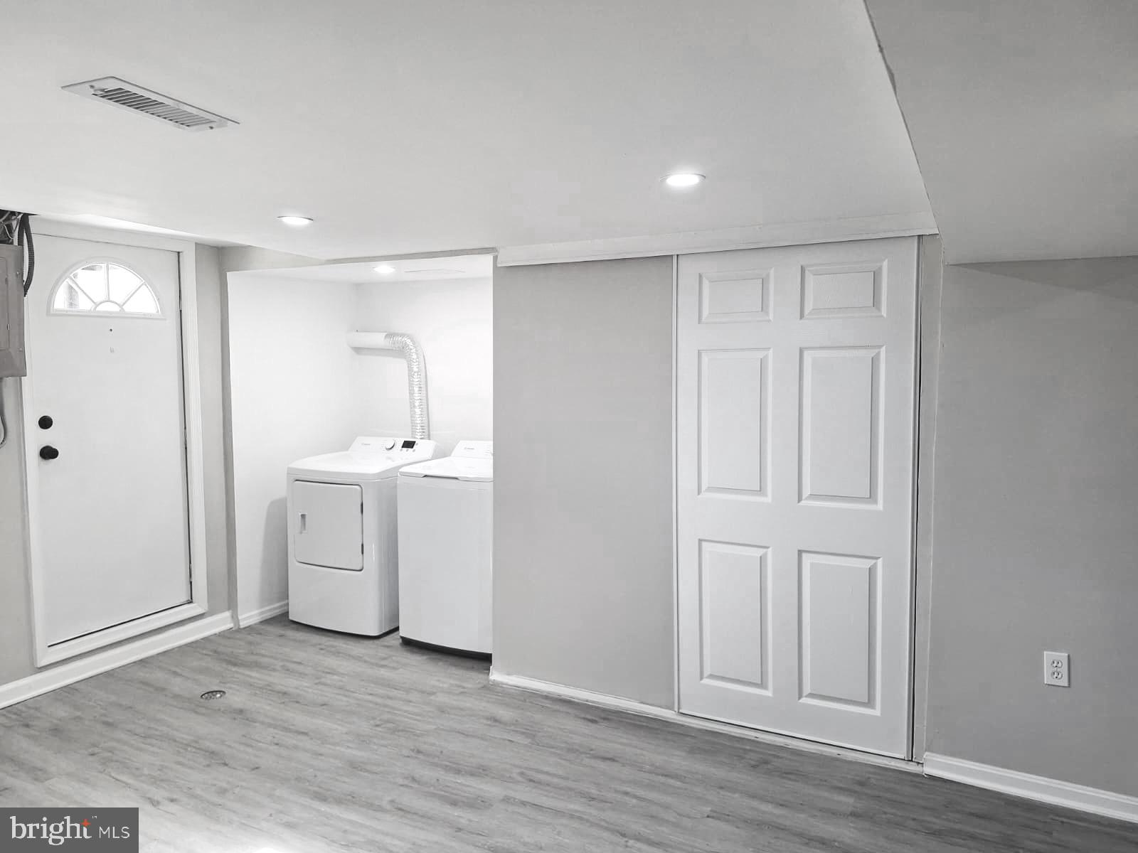 WOODMERE - Residential