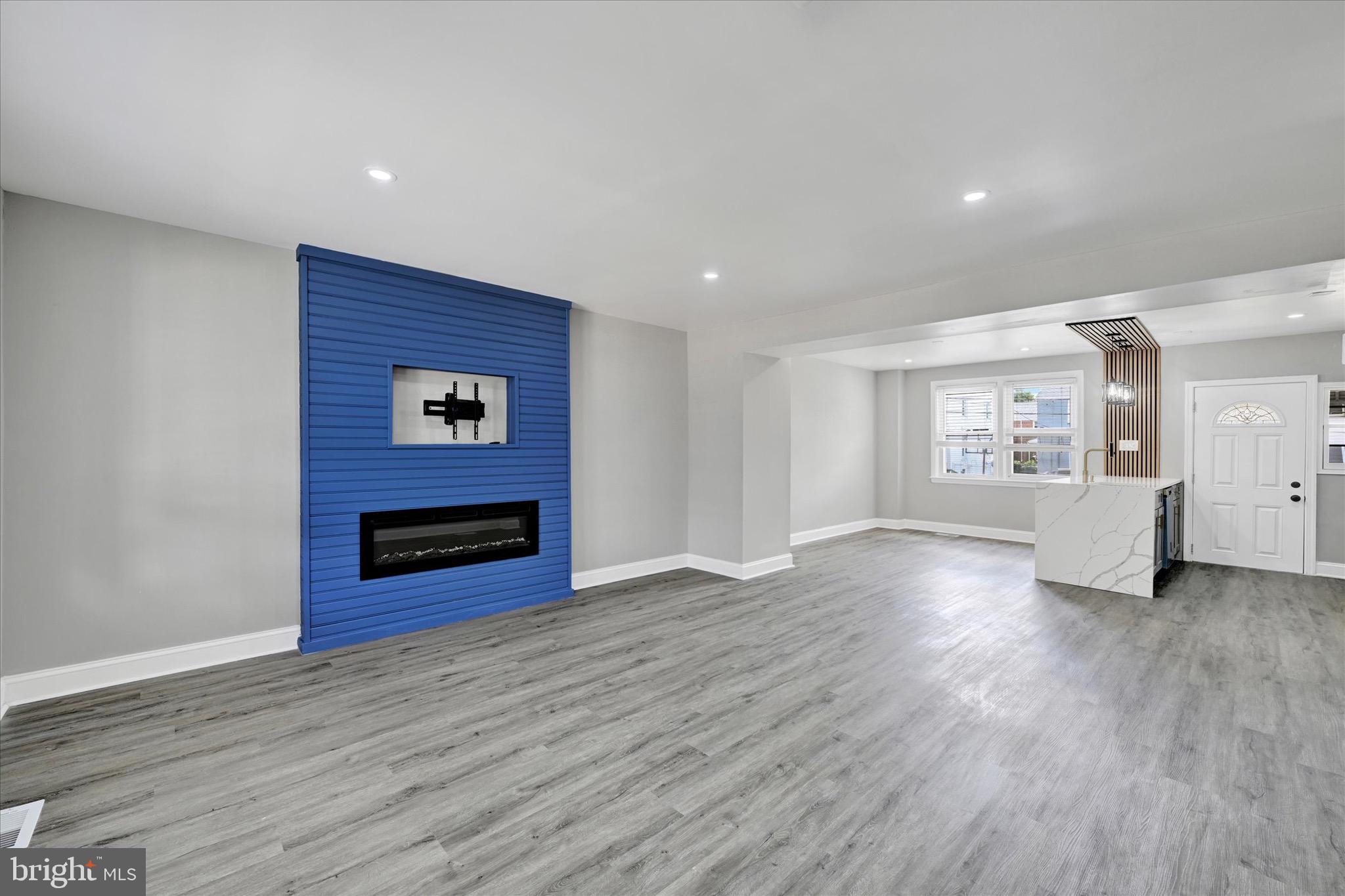 WOODMERE - Residential