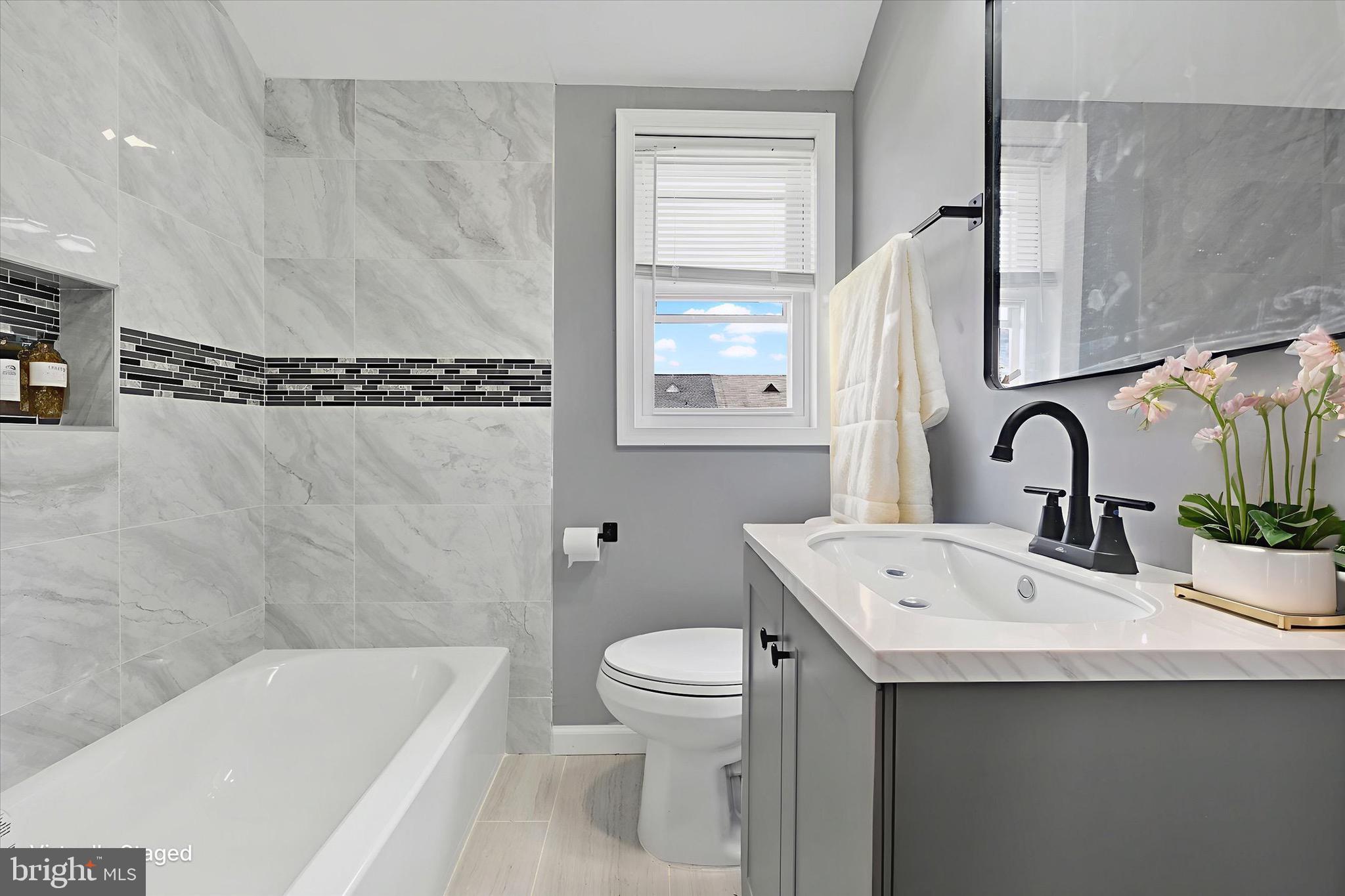 WOODMERE - Residential