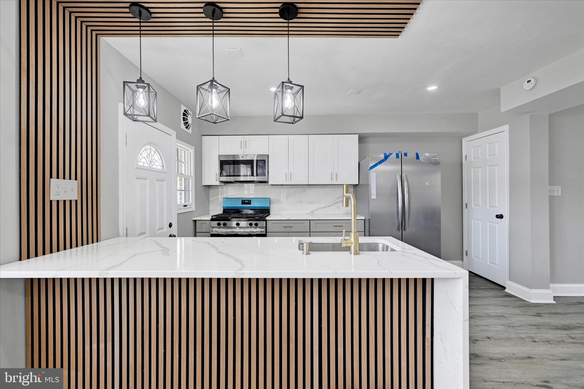 WOODMERE - Residential