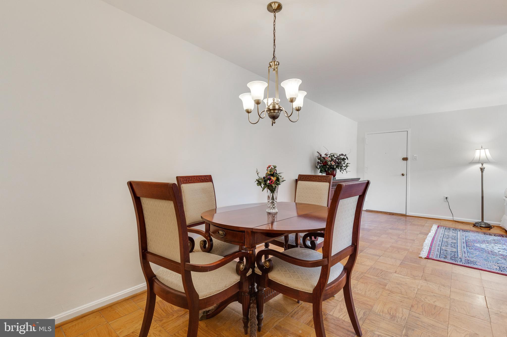 MAYFLOWER SQUARE - Residential