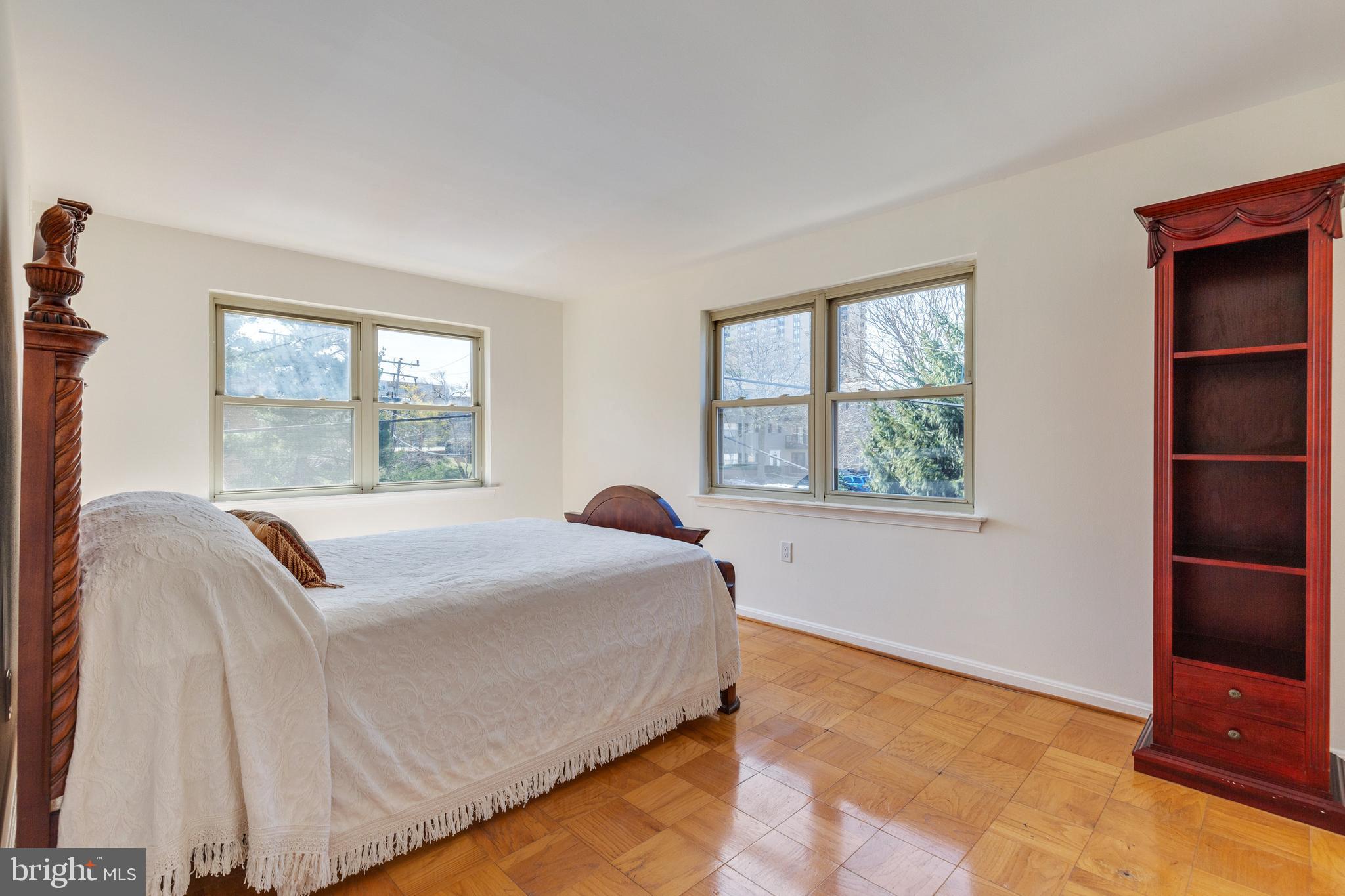 MAYFLOWER SQUARE - Residential