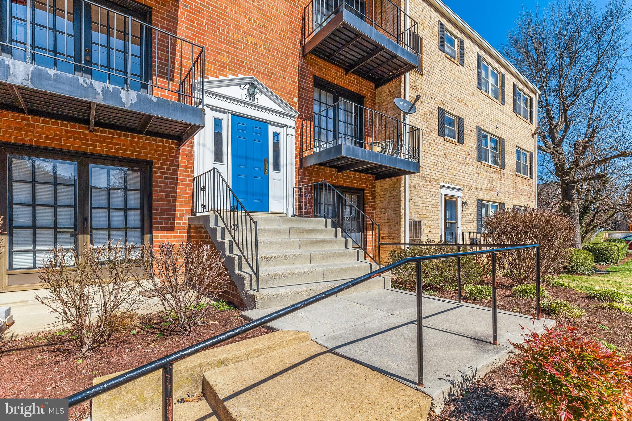 MAYFLOWER SQUARE - Residential