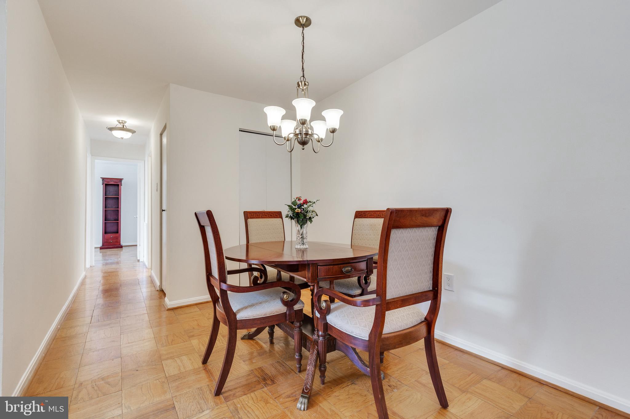 MAYFLOWER SQUARE - Residential