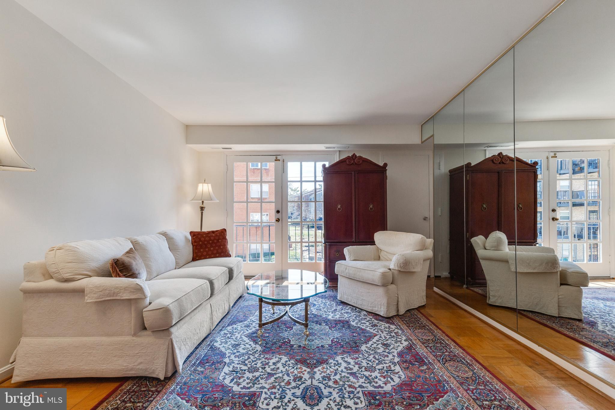 MAYFLOWER SQUARE - Residential