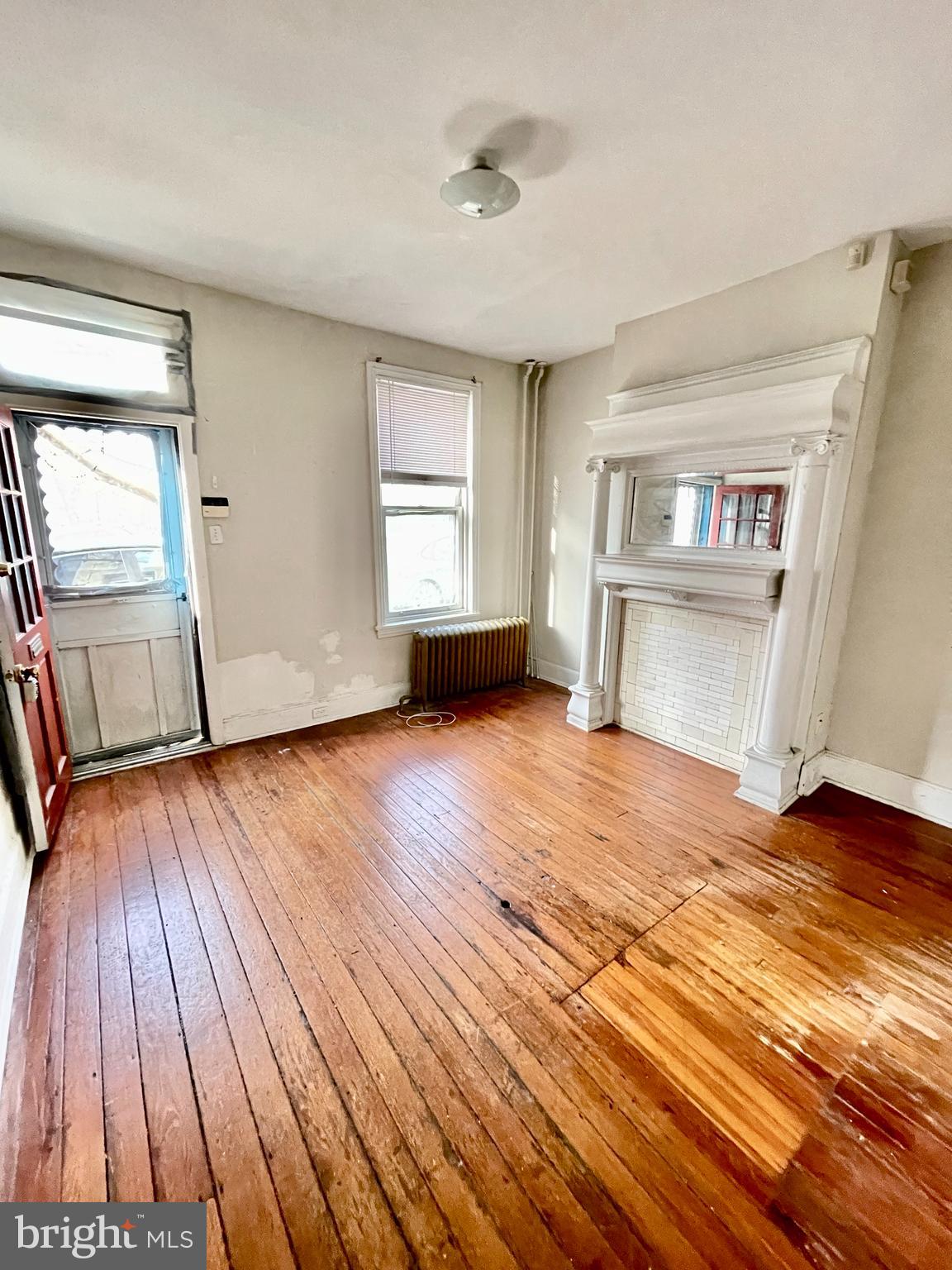 EAST FALLS - Residential Lease