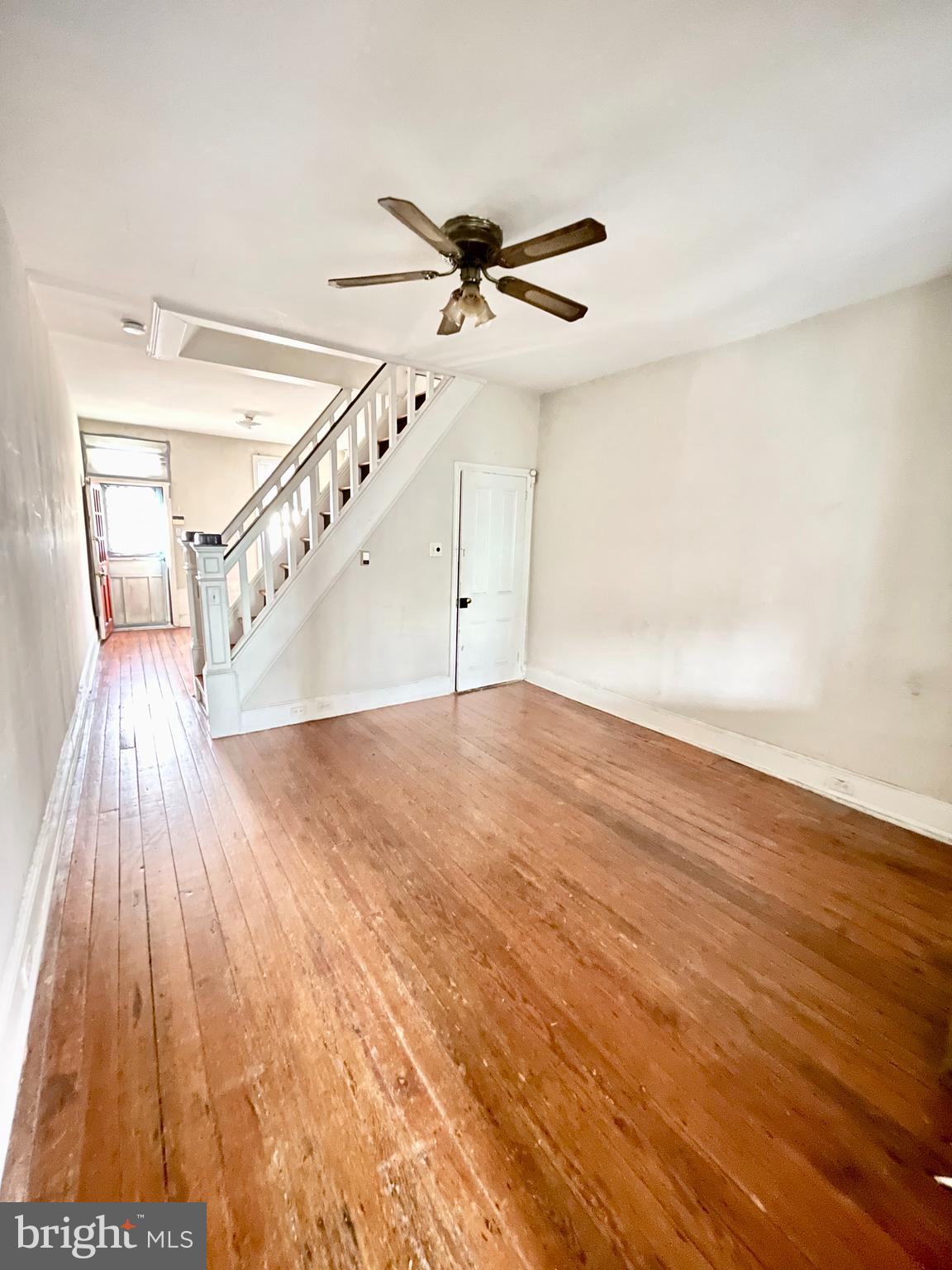 EAST FALLS - Residential Lease