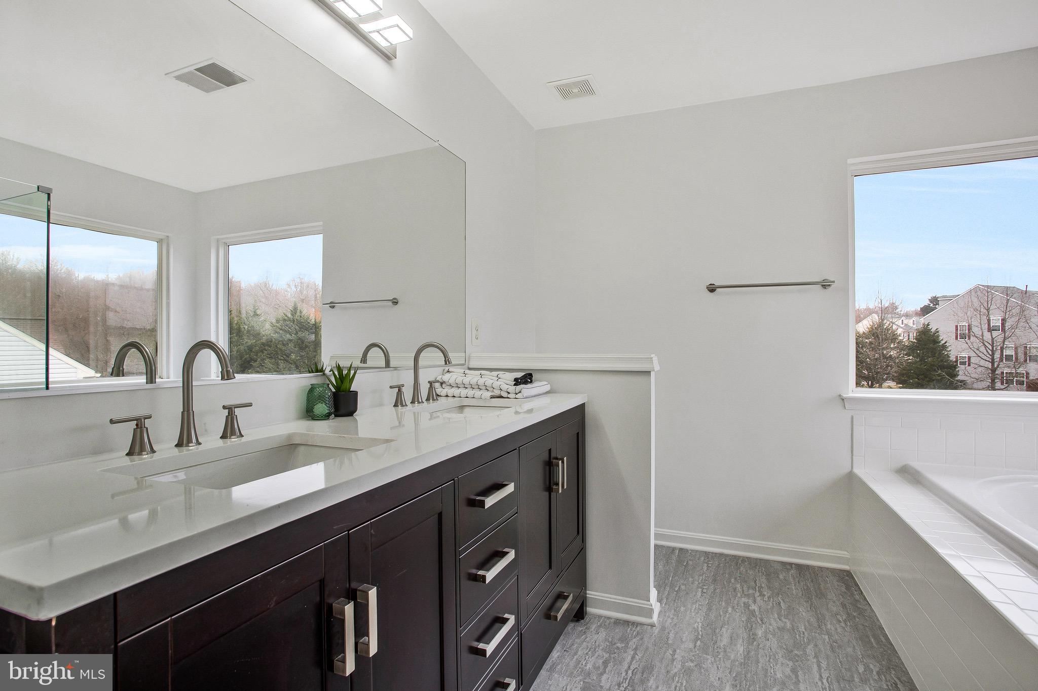 PERRYWOOD - Residential