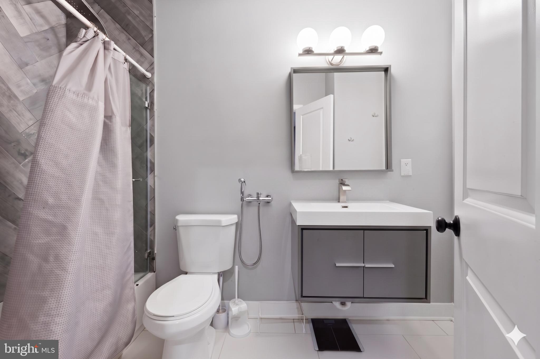COBBS CREEK - Residential