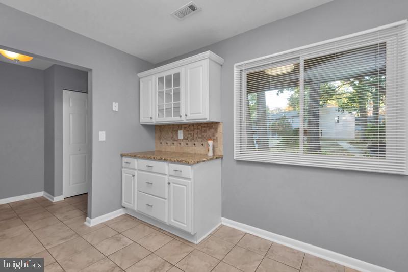 CEDAR RIDGE - Residential Lease