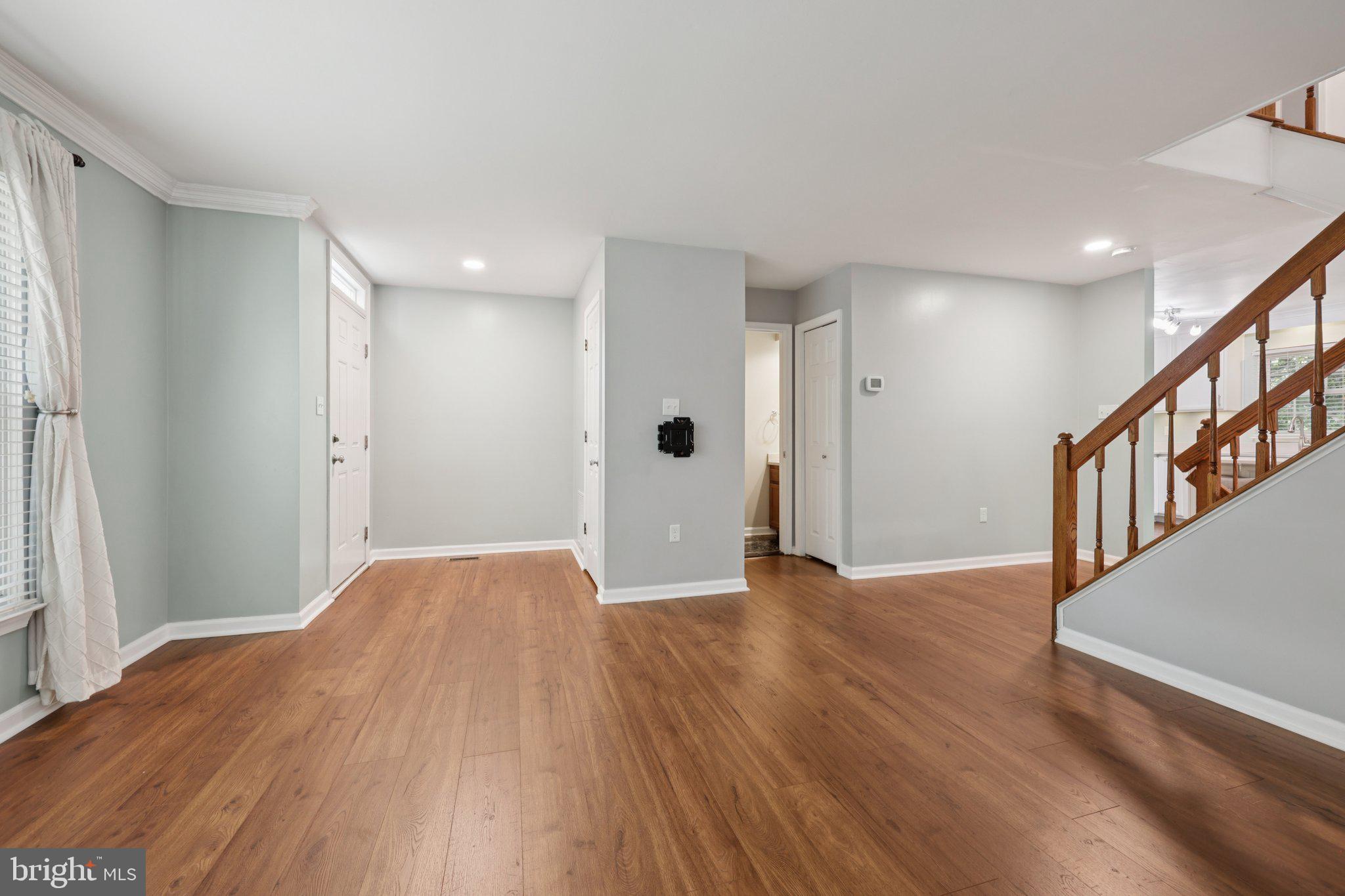 WOODGATE MANOR - Residential