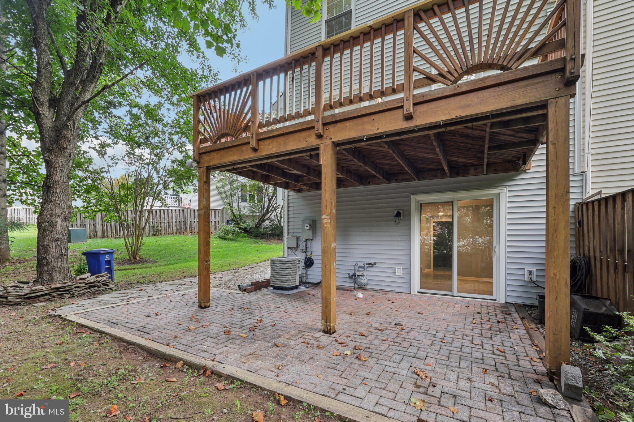 WOODGATE MANOR - Residential