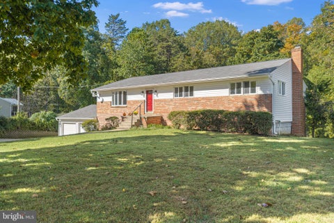Photo of 5010 Bobcat Court, WOODBRIDGE, VA 22193 (MLS # VAPW2129620)