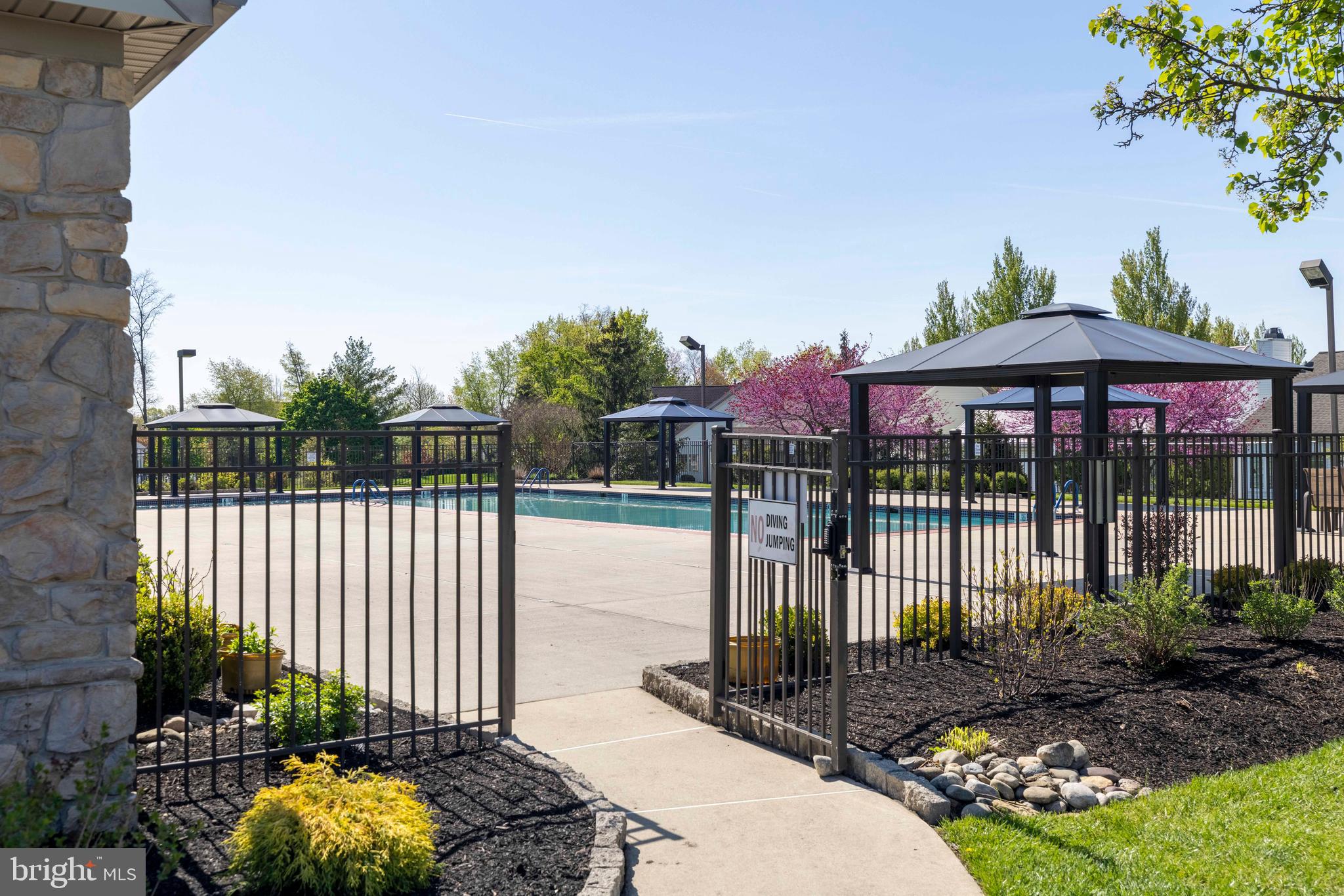 LEGACY OAKS - Residential