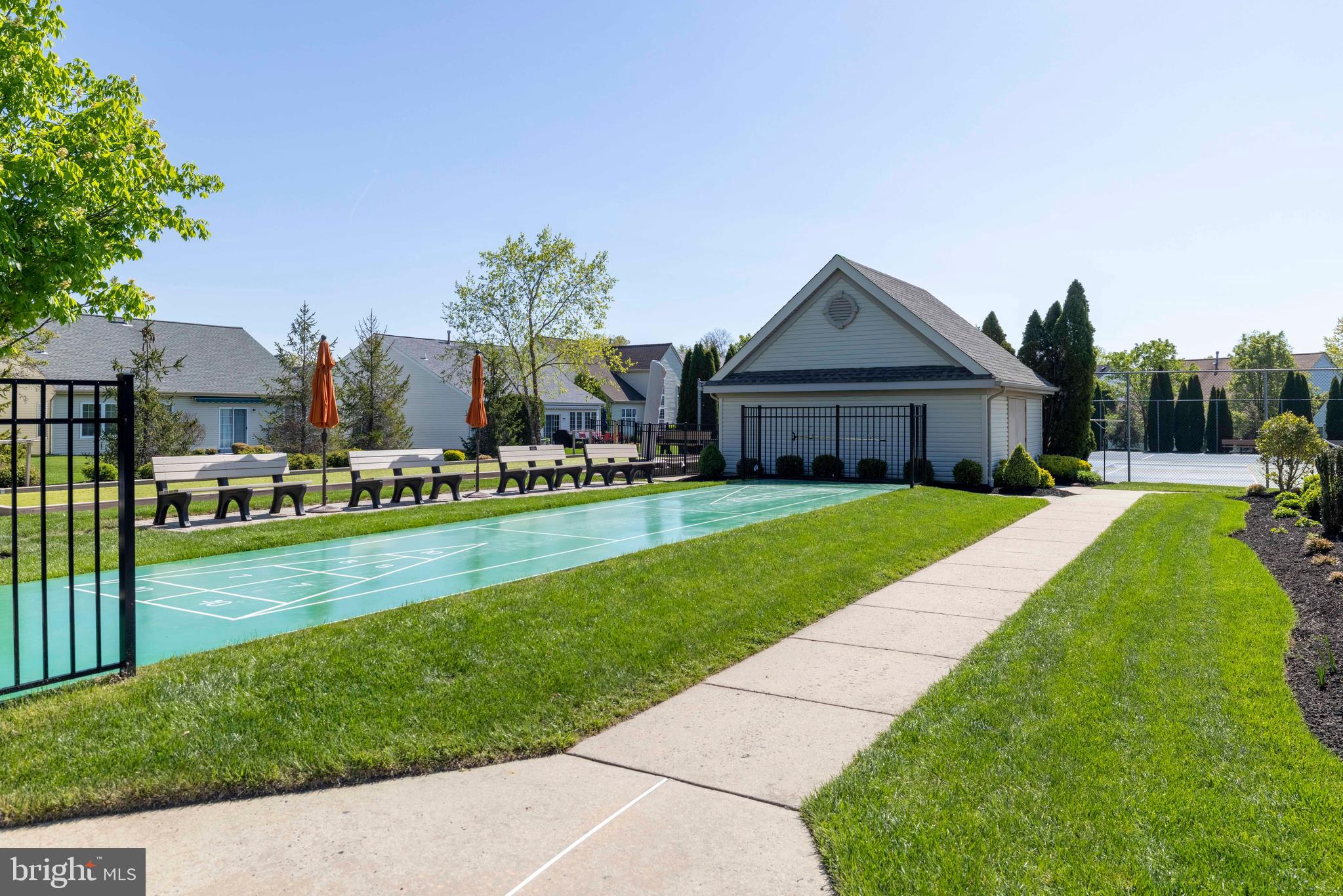 LEGACY OAKS - Residential