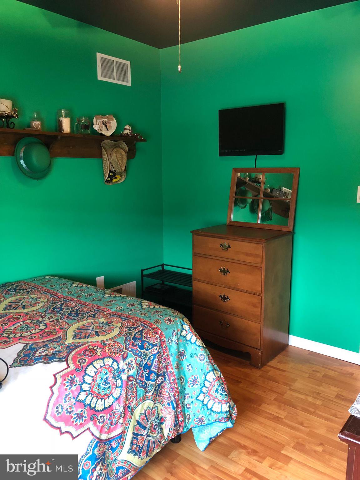 NEWBURG VILLAGE - Residential