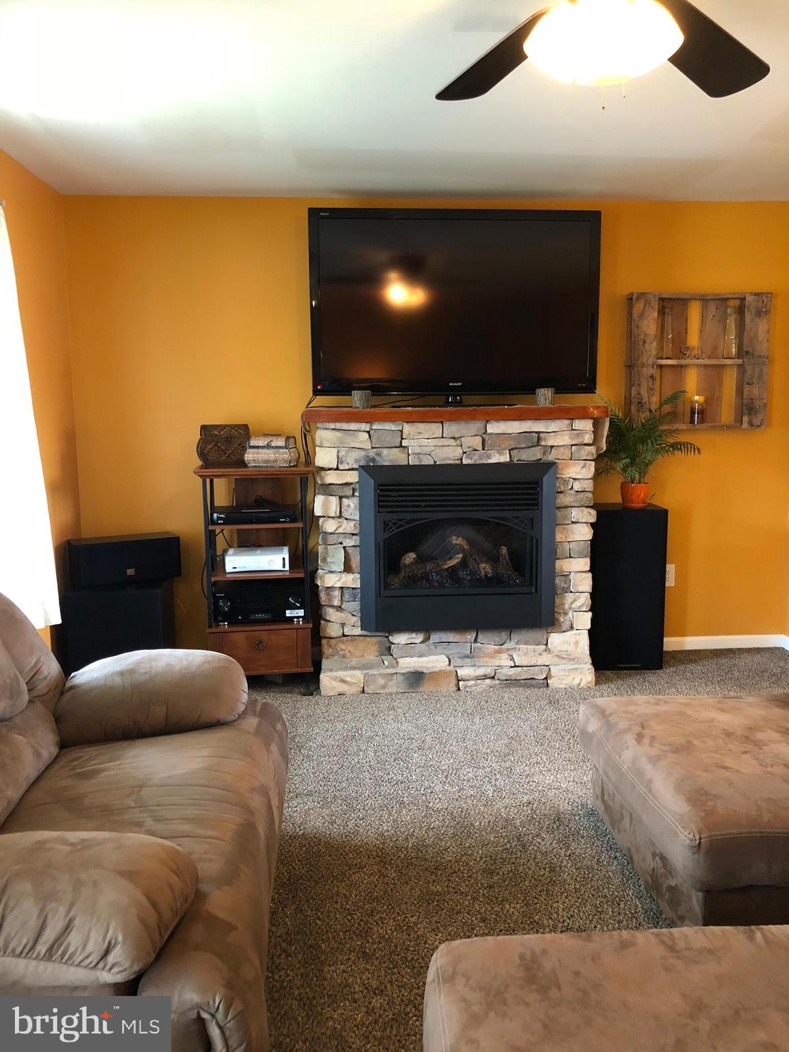 NEWBURG VILLAGE - Residential