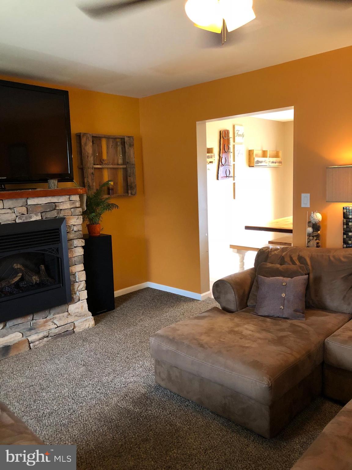 NEWBURG VILLAGE - Residential