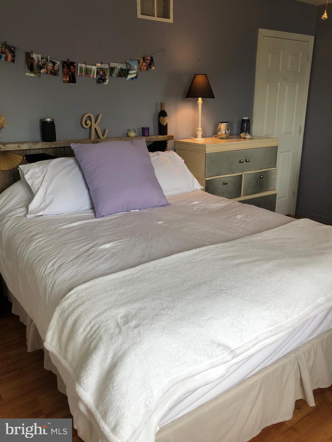 NEWBURG VILLAGE - Residential