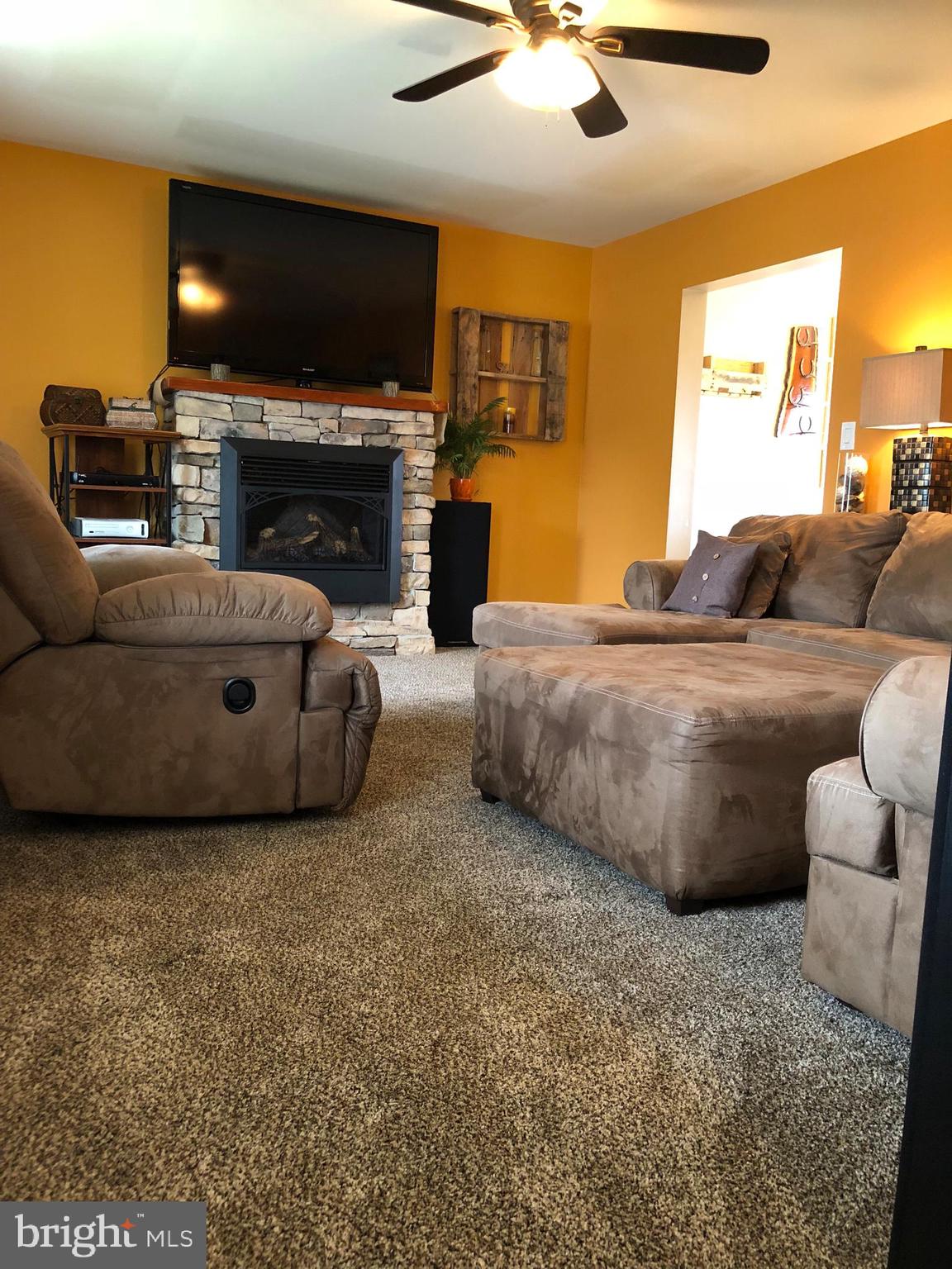 NEWBURG VILLAGE - Residential