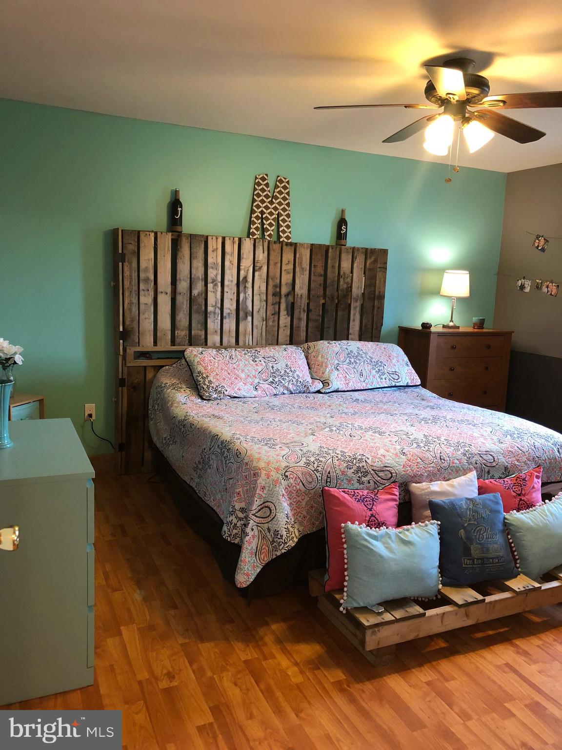 NEWBURG VILLAGE - Residential