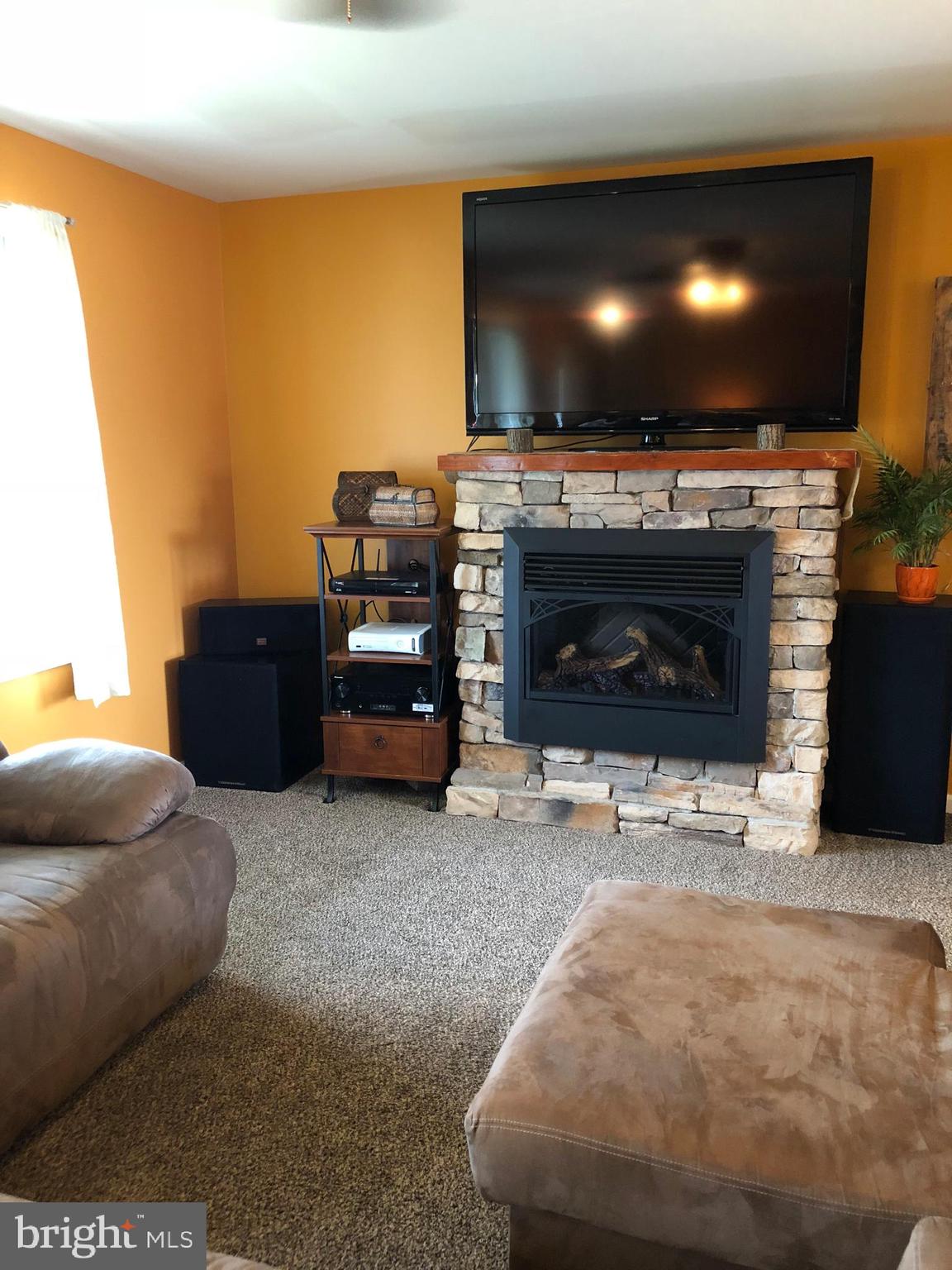 NEWBURG VILLAGE - Residential