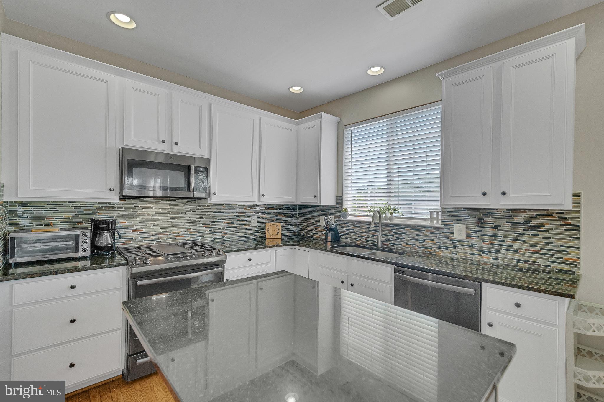 OXBOW ESTATES - Residential