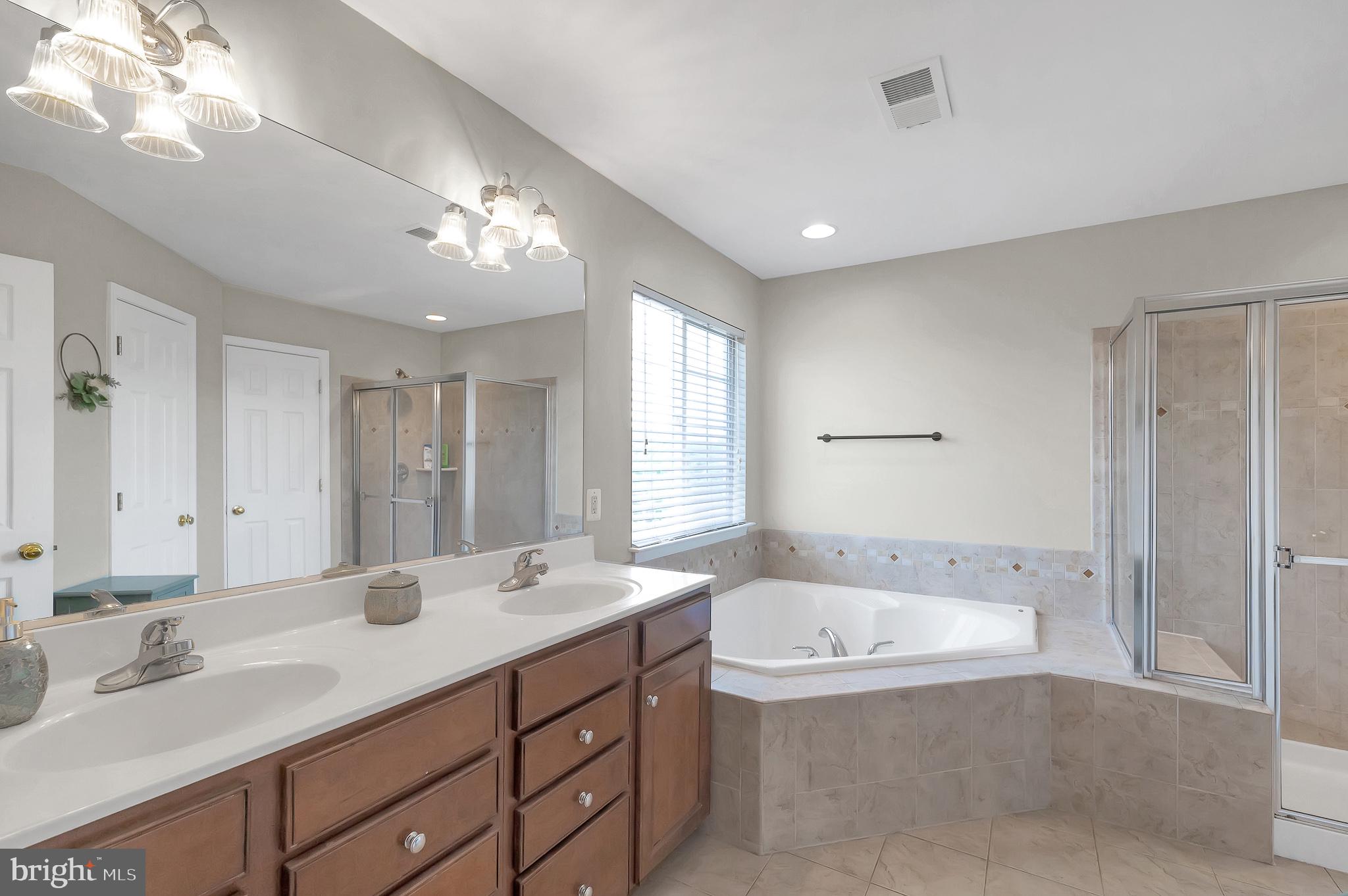 OXBOW ESTATES - Residential