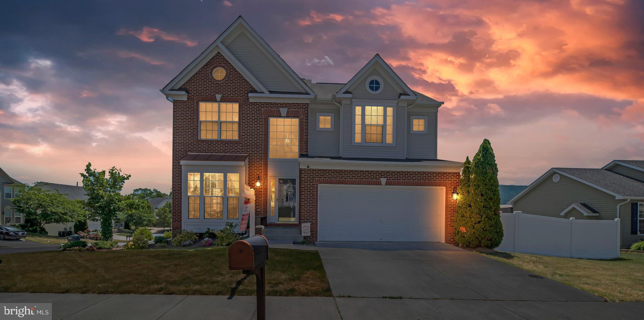 OXBOW ESTATES - Residential