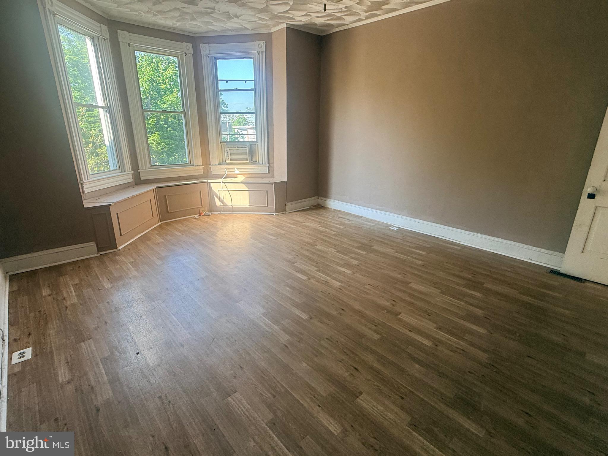 WAVERLY - Residential
