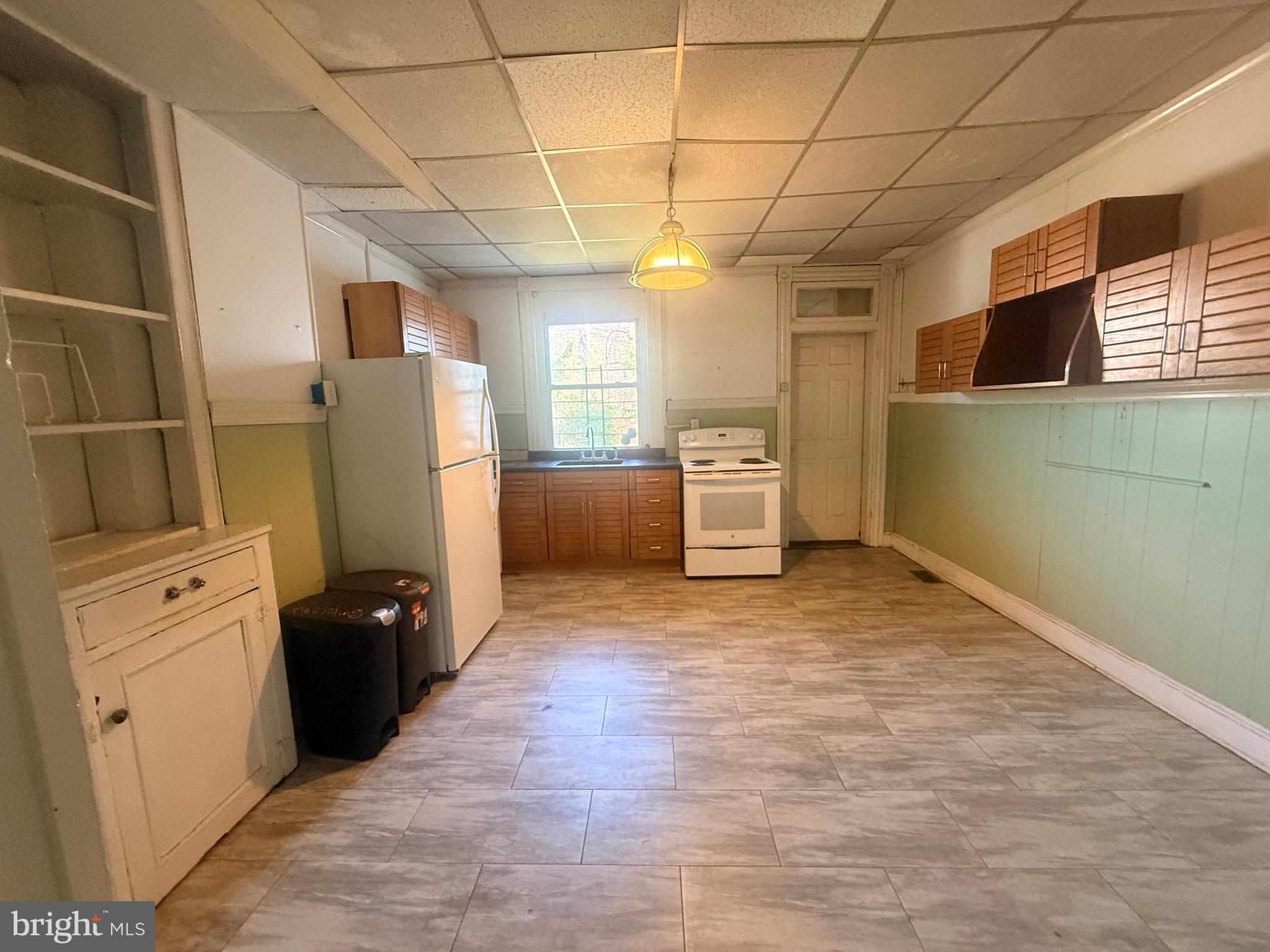 WAVERLY - Residential