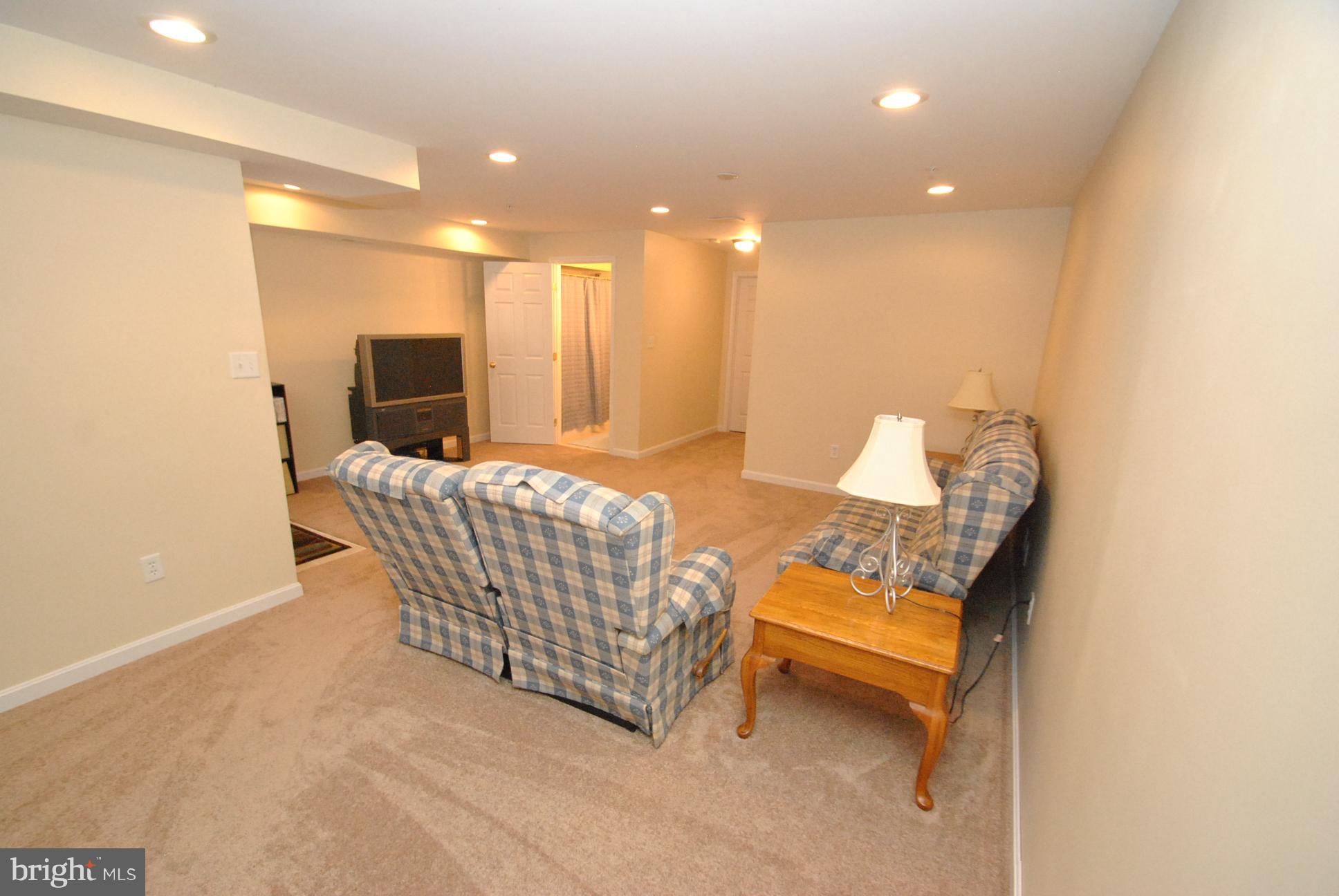 WINTERS RUN MANOR - Residential