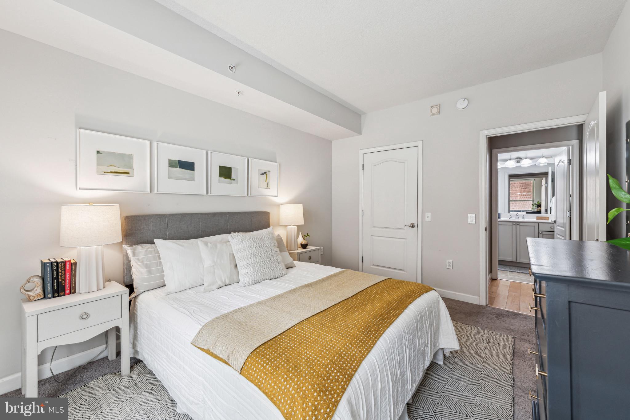 LOGAN CIRCLE - Residential