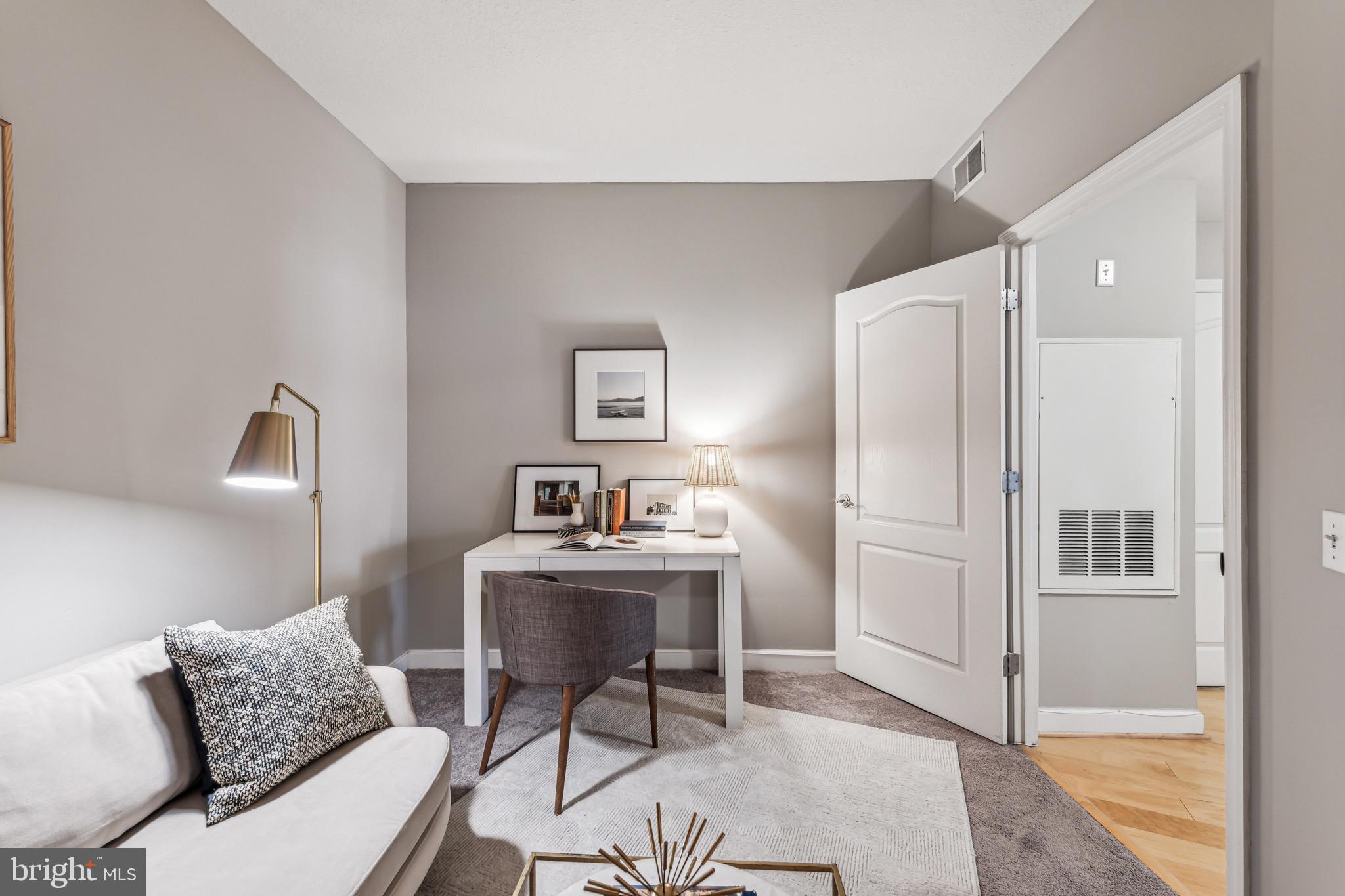 LOGAN CIRCLE - Residential