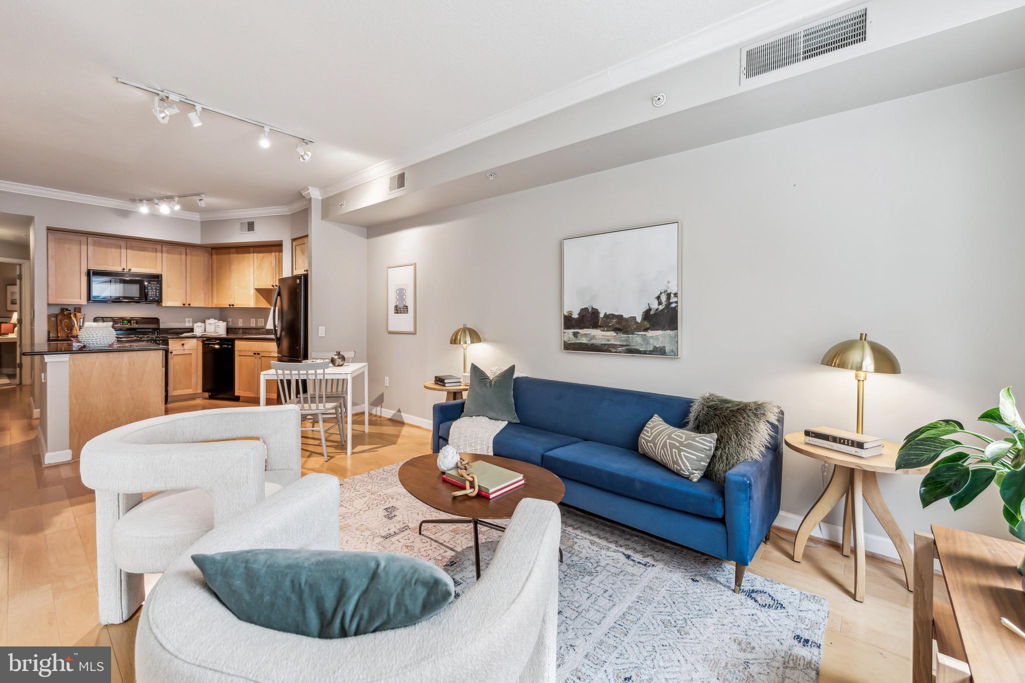 LOGAN CIRCLE - Residential
