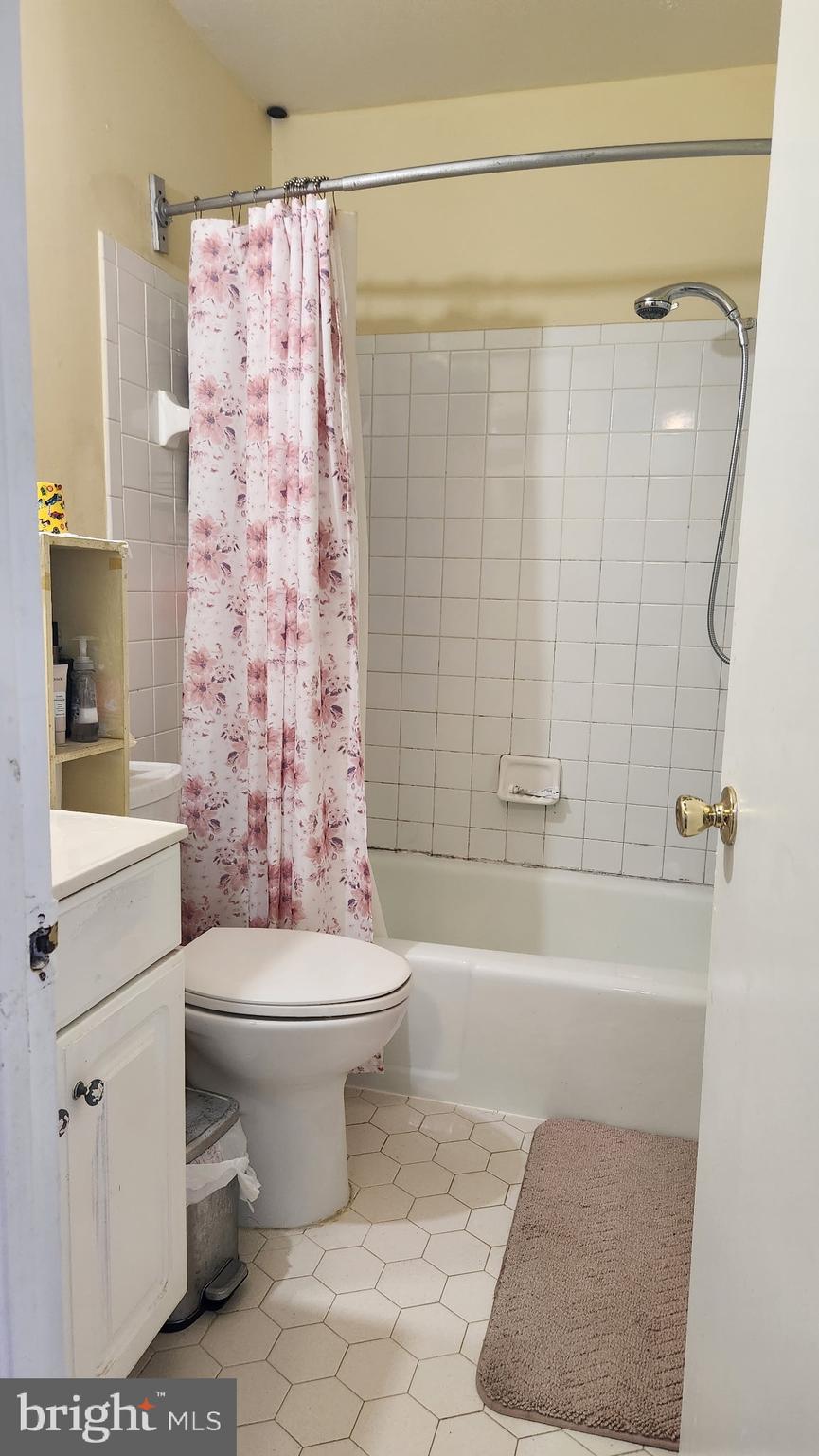 REFLECTION LAKE - Residential