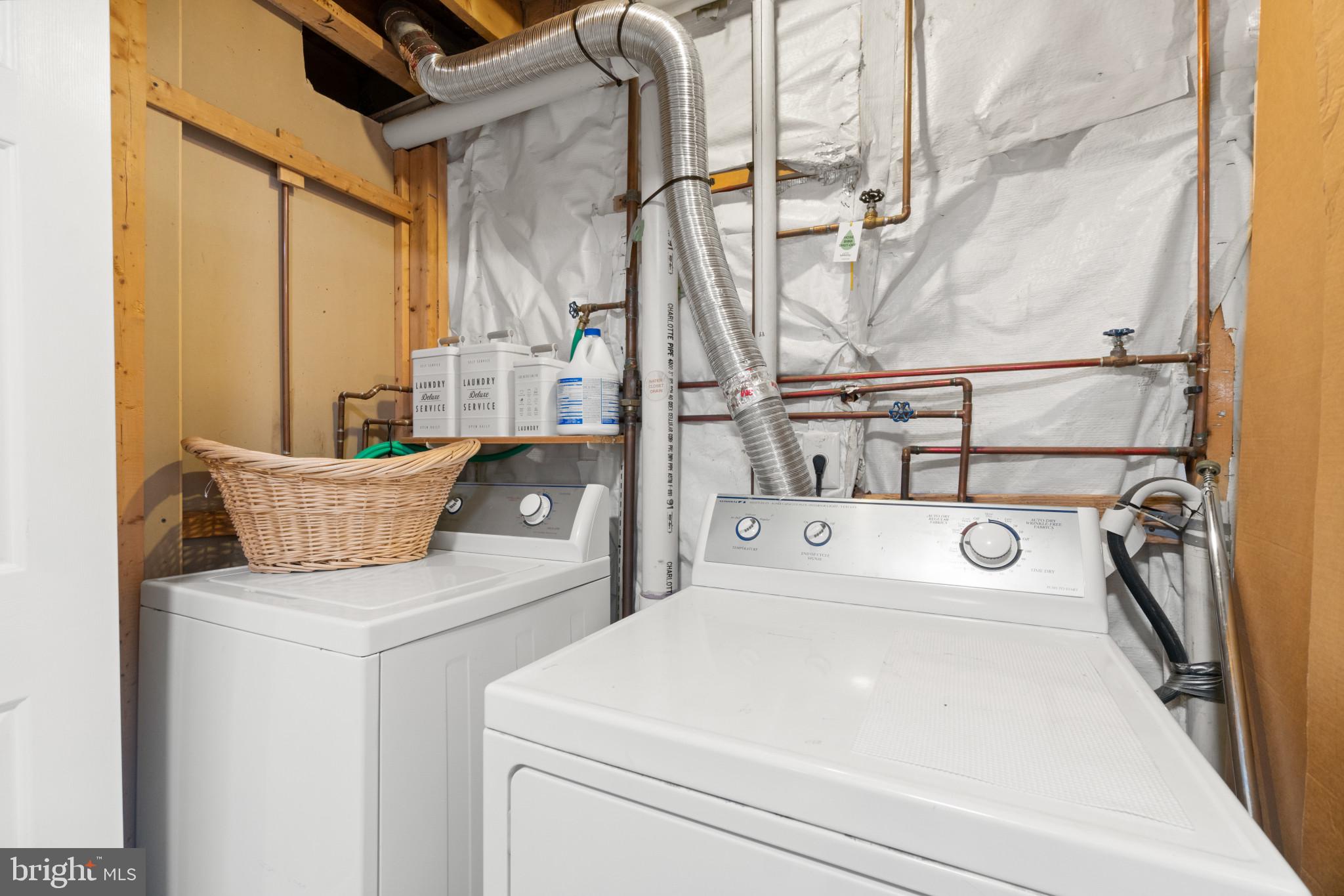 FOX CHASE - Residential