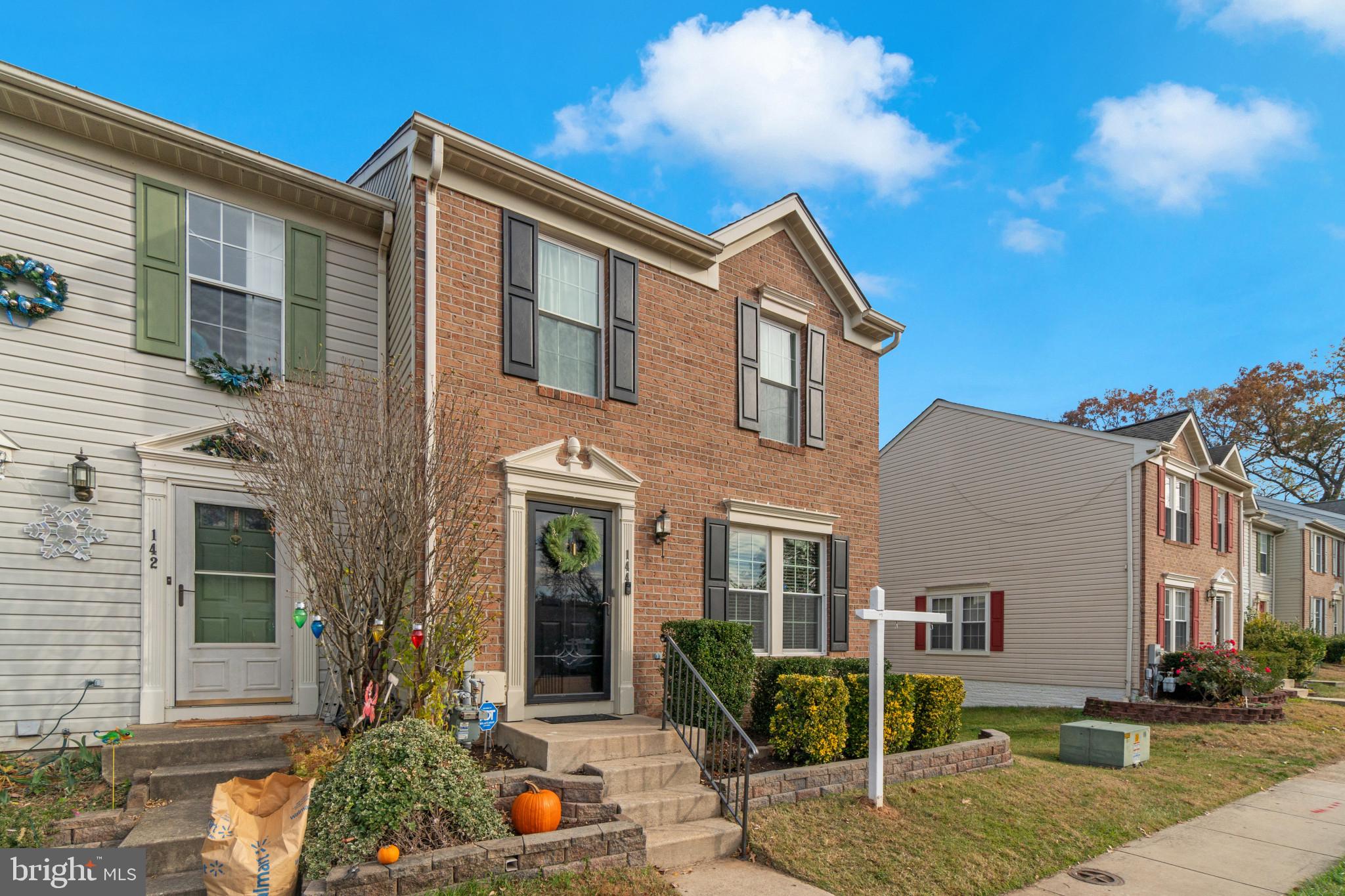 FOX CHASE - Residential
