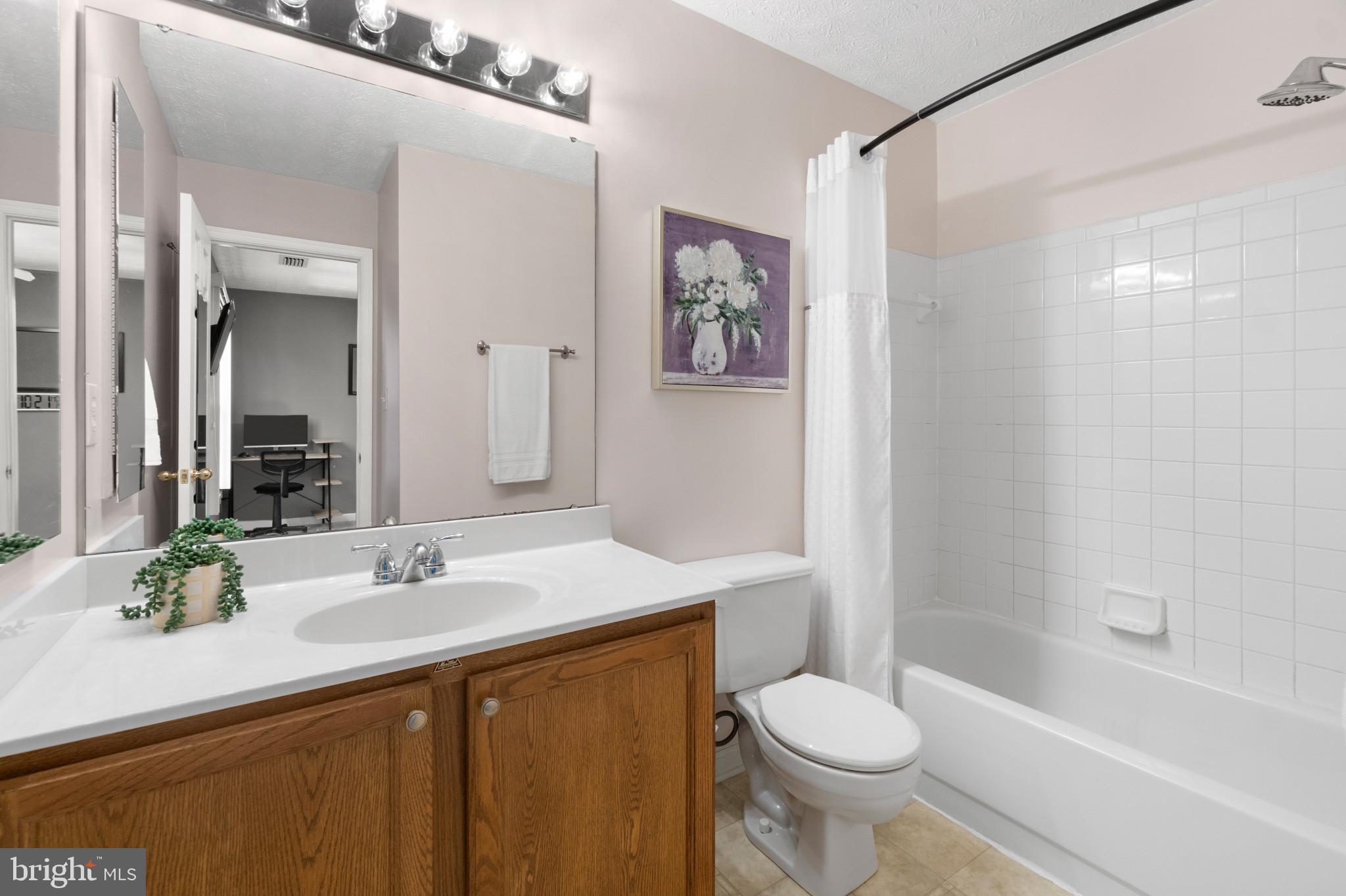 FOX CHASE - Residential